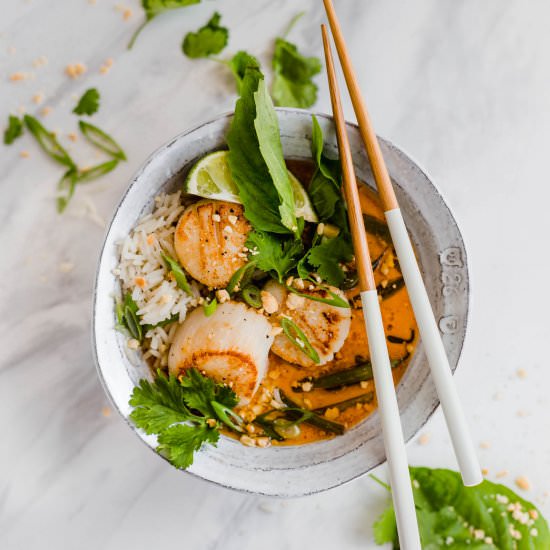 Thai scallop & string bean curry