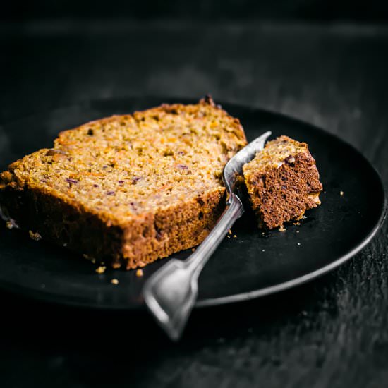 Healthy Carrot Bread with Dates