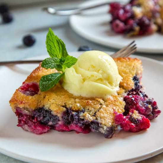 Gramma’s Easy Berry Cobbler