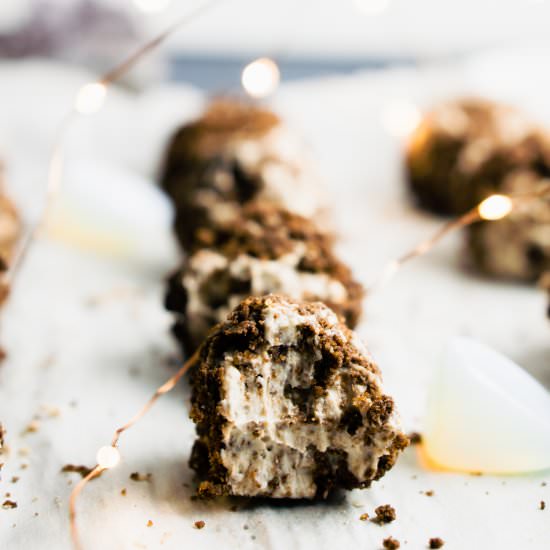 cookies and cream cheesecake bites