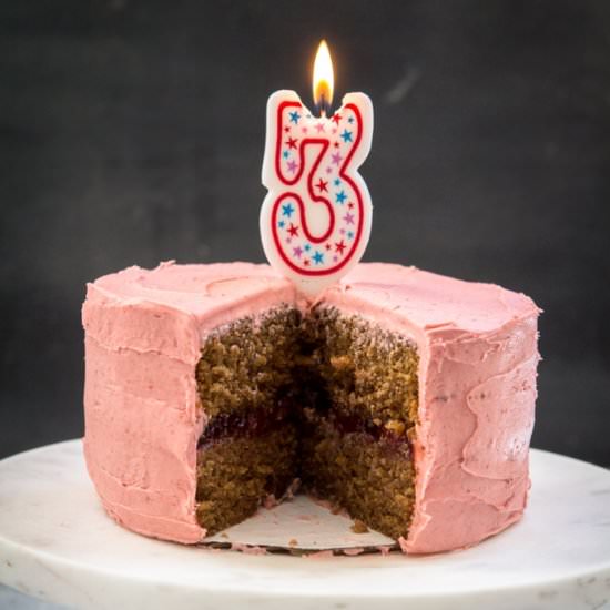 PALEO VANILLA LAYER CAKE
