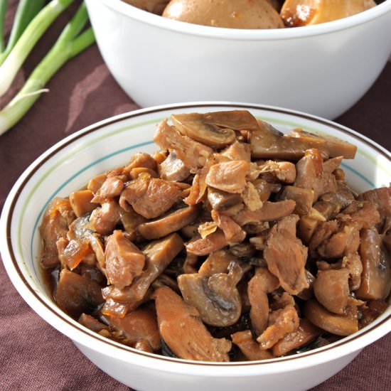 chicken mushroom noodle topping