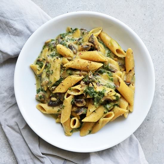 Creamy pasta with mushroom