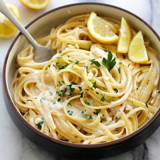 Creamy Garlic Parmesan Pasta
