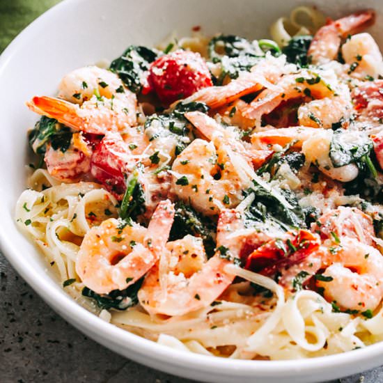 Creamy Shrimp Fettuccine