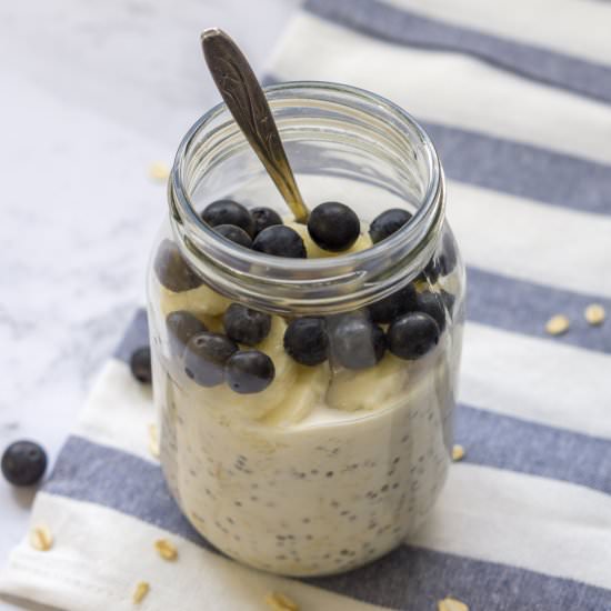 Easy Vanilla Overnight Oats