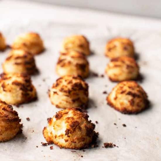 Coconut macaroons
