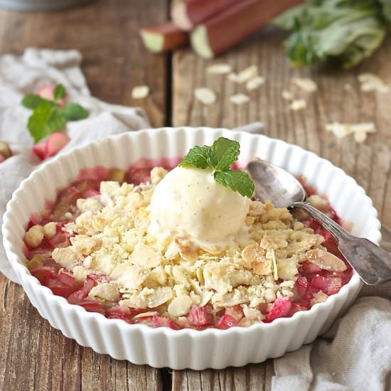 Rhubarb Crumble