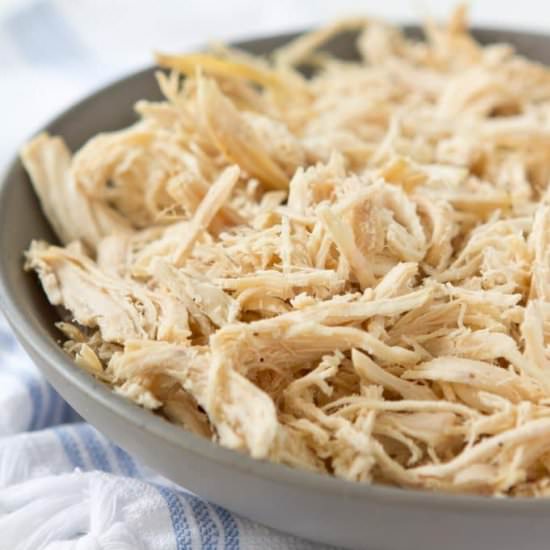 SLOW COOKER SHREDDED CHICKEN