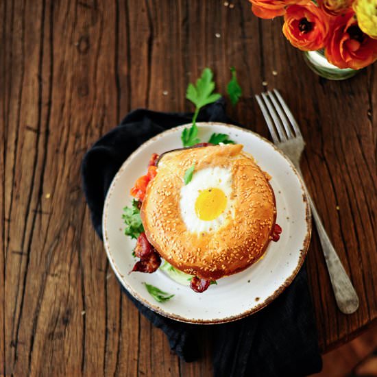 Bagel egg in a hole