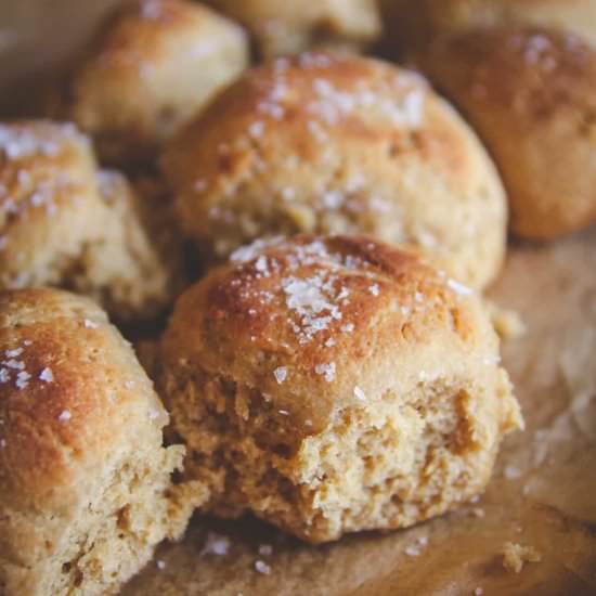 Slow Cooker Whole Wheat Dinner Roll