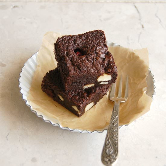 Brownies with white chocolate