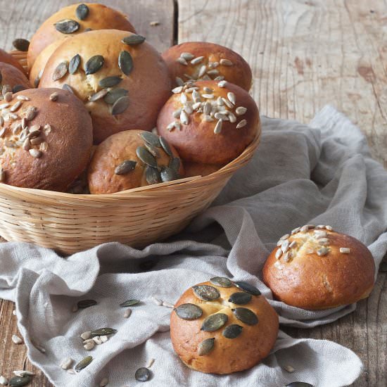 Pretzel Rolls
