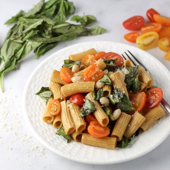 Tomato, Basil, & White Bean Pasta