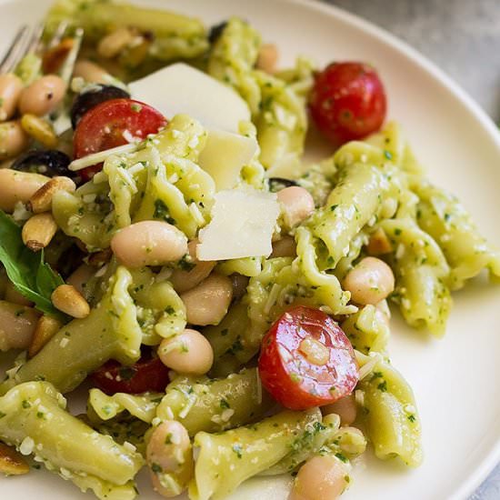 Italian Pesto Pasta Salad
