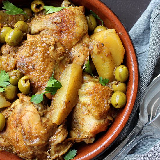 Olive chicken stew