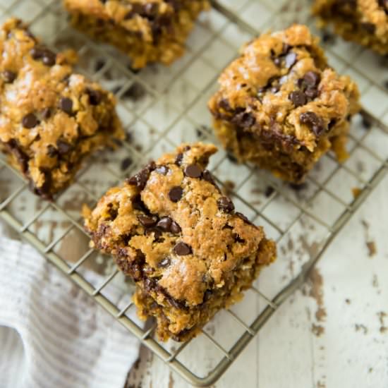 Healthy Chocolate Chip Oatmeal Bars