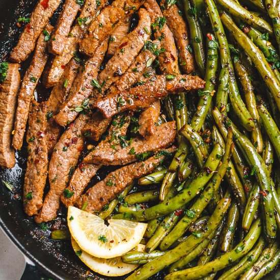 Garlic Steak & Green Beans Skillet