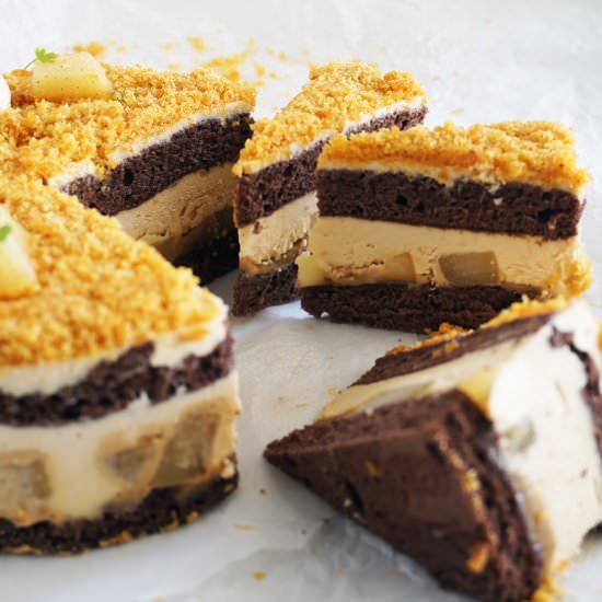 pear caramel chocolate cake