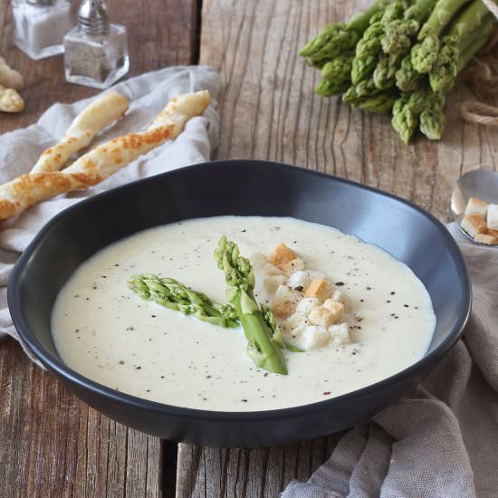 cream of asparagus soup