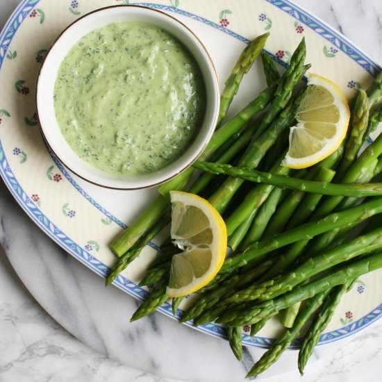 Asparagus with ricotta & basil dip