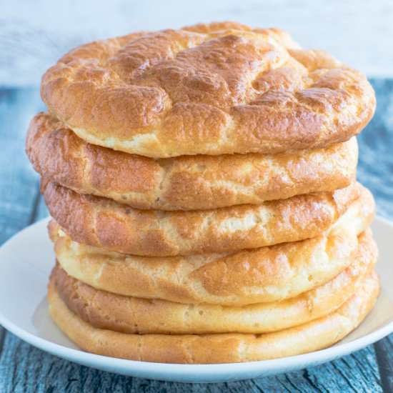 Light and Fluffy Keto Cloud Bread