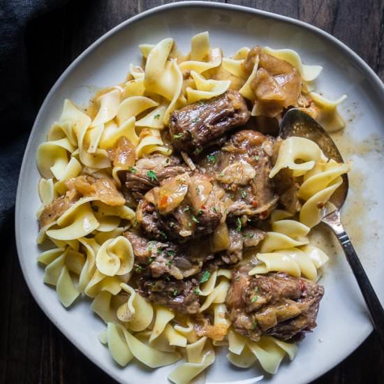 Instant Pot Creamy Braised Oxtails