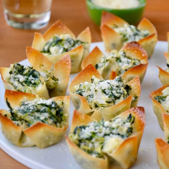 Spinach-Artichoke Dip Wonton Cups