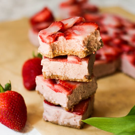 Strawberry No Bake Cheesecake Bars