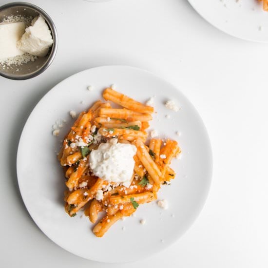 STOVE TOP MACARONI WITH TOMATO SAUCE