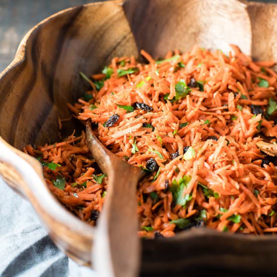 Moroccan Spiced Carrot Salad