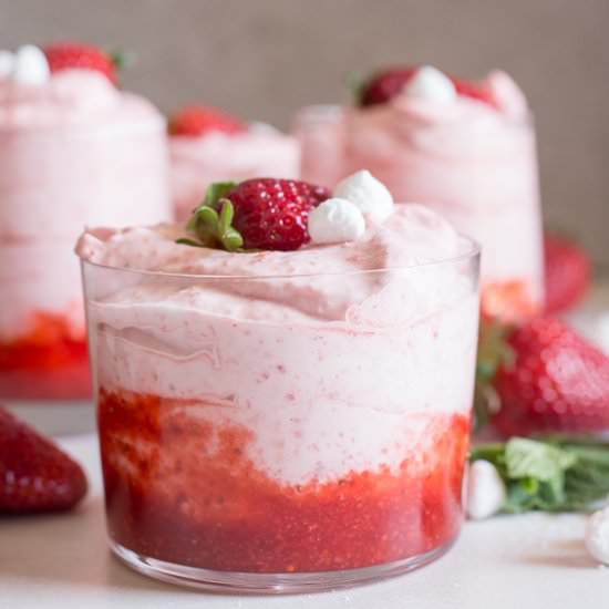 Easy Fresh Strawberry Mousse