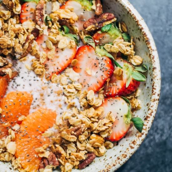 Vegan Vanilla Granola