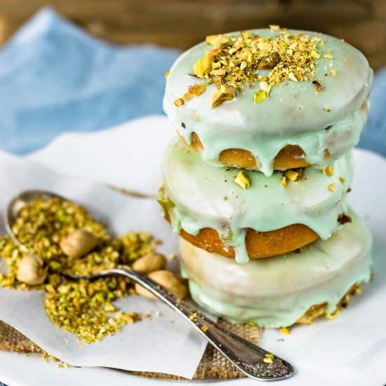 Pistachio Donuts