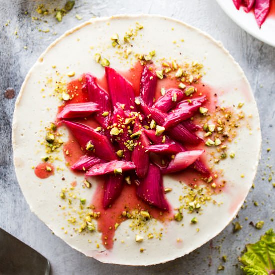 Vegan white chocolate cheesecake