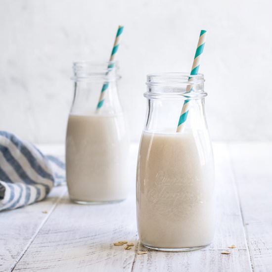 Homemade vanilla oat milk