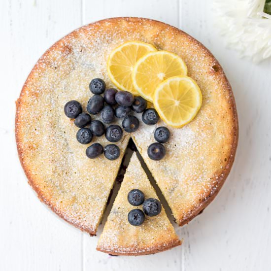 Lemon Cake With Blueberries