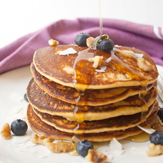 Fluffy Blueberry Cornmeal Pancakes