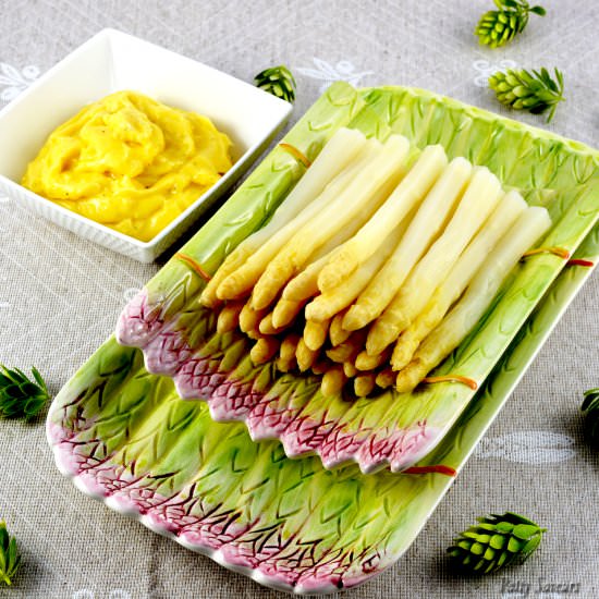 How to Cook White Asparagus