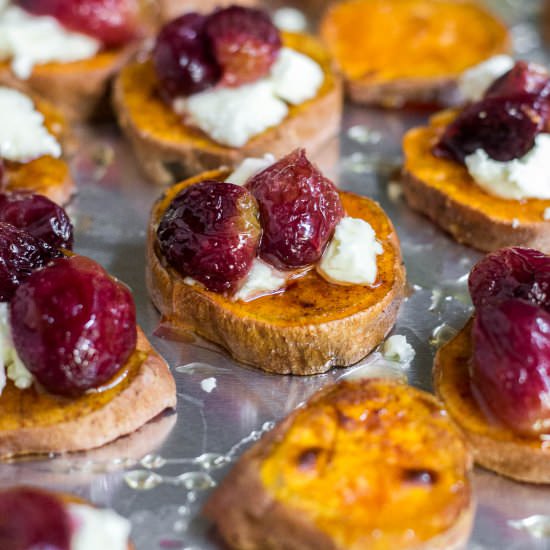 Sweet Potato Rounds with Roasted Grapes