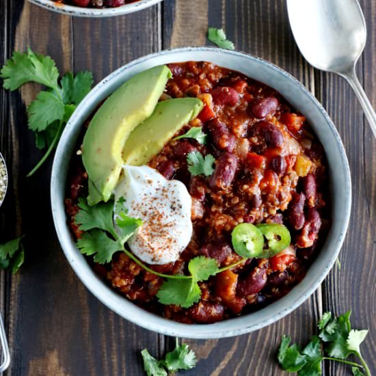 One-Pot Vegan Quinoa Chili