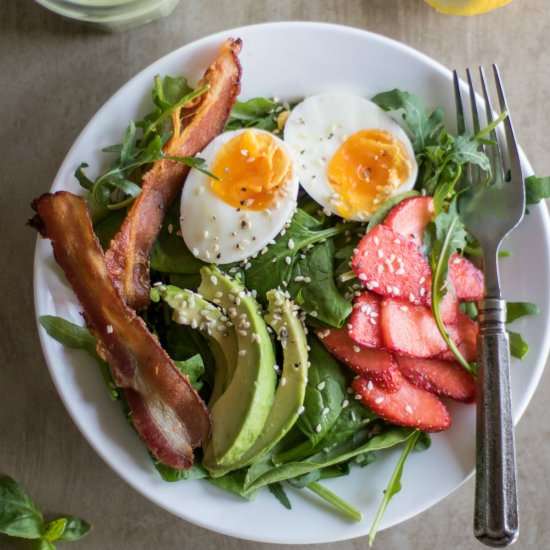 Strawberry & Bacon Breakfast Salad