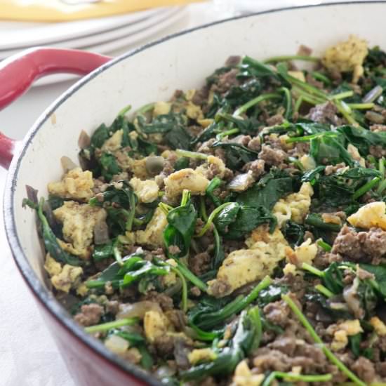 Spinach, beef and egg breakfast hash