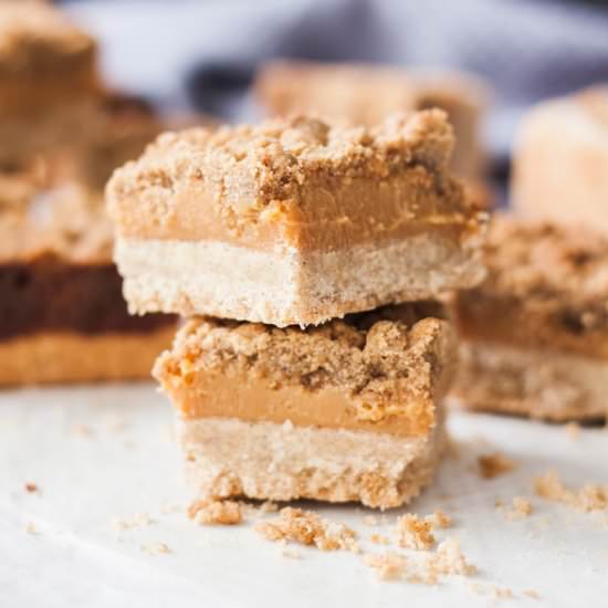 Cinnamon Caramel Crumble Bars