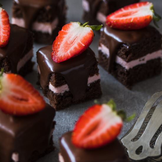 Strawberry & Chocolate Petit Fours