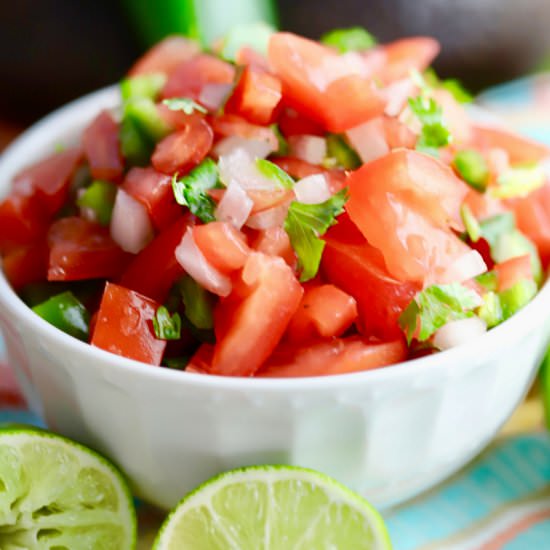Easy Homemade Pico de Gallo