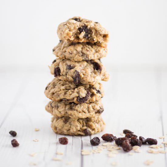 Super Soft Oatmeal Raisin Cookies