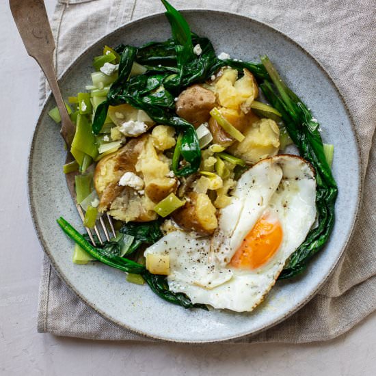 ramp leaves with fried egg
