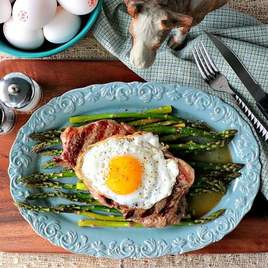 Steak & Eggs over Asparagus