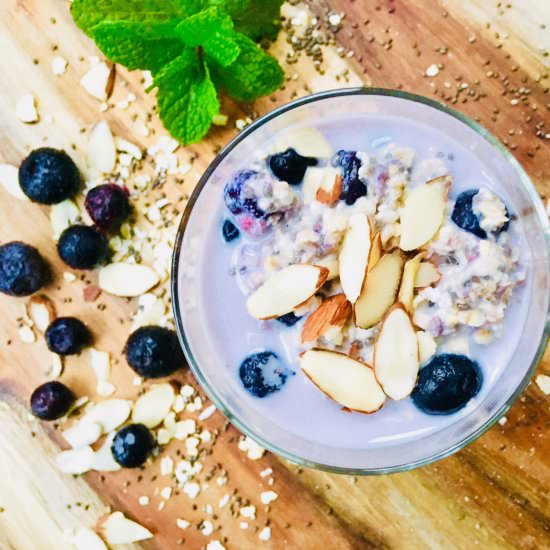 Blueberry & Chia Overnight Oats